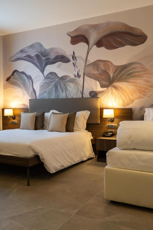 Hotel Ulivi パラーティコ エクステリア 写真