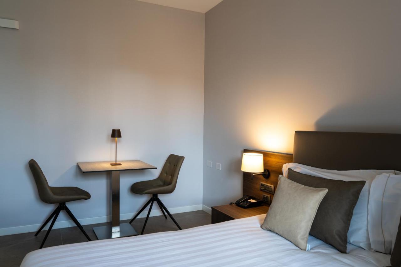 Hotel Ulivi パラーティコ エクステリア 写真