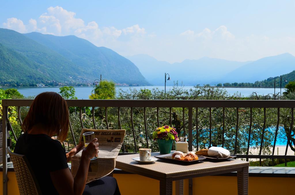 Hotel Ulivi パラーティコ エクステリア 写真