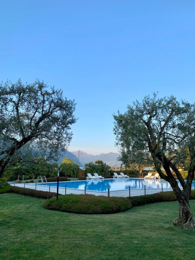 Hotel Ulivi パラーティコ エクステリア 写真