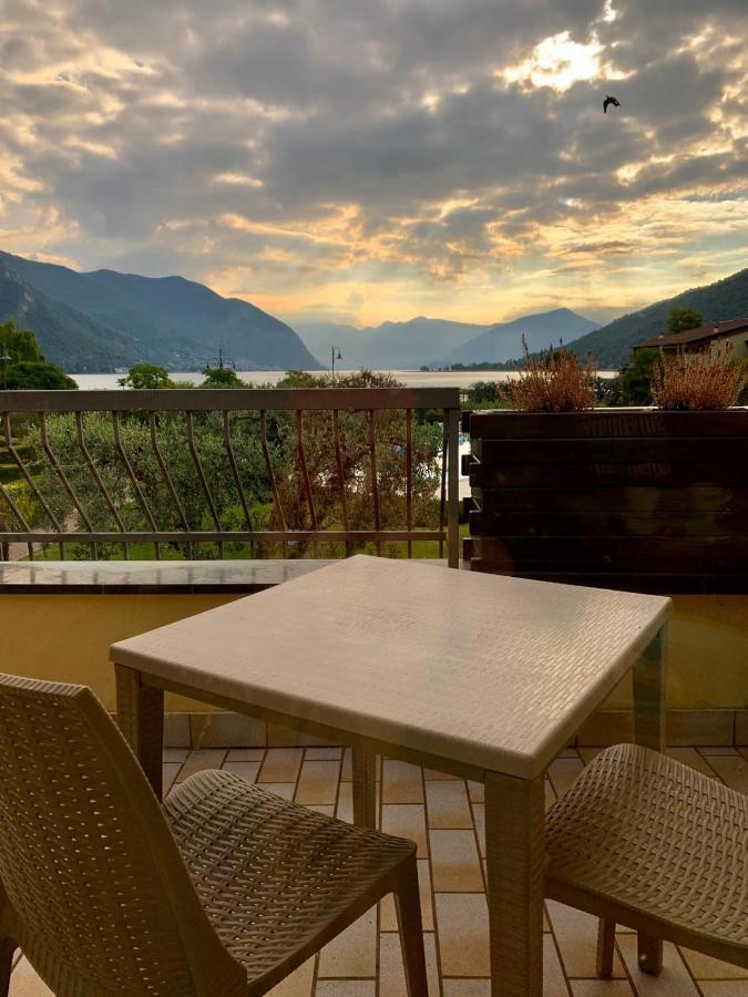 Hotel Ulivi パラーティコ エクステリア 写真